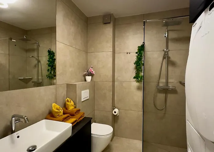 Sea Whisper Hevenia דירה פוגורזליצה